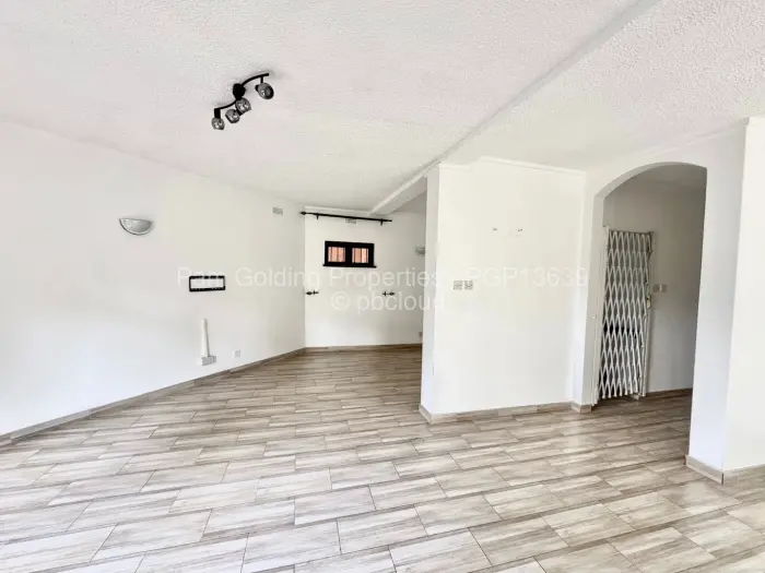 Townhouse/Cluster to Rent in Newlands, Harare