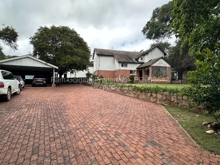 4 Bedroom House for Sale in Hillside Byo, Bulawayo