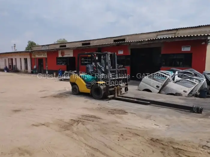 Retail/Shop for Sale in Chitungwiza, Chitungwiza