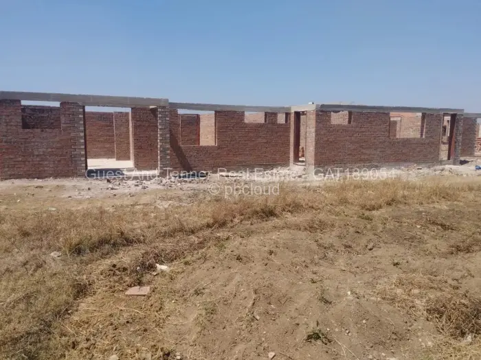 5 Bedroom House for Sale in Sandton Park, Harare