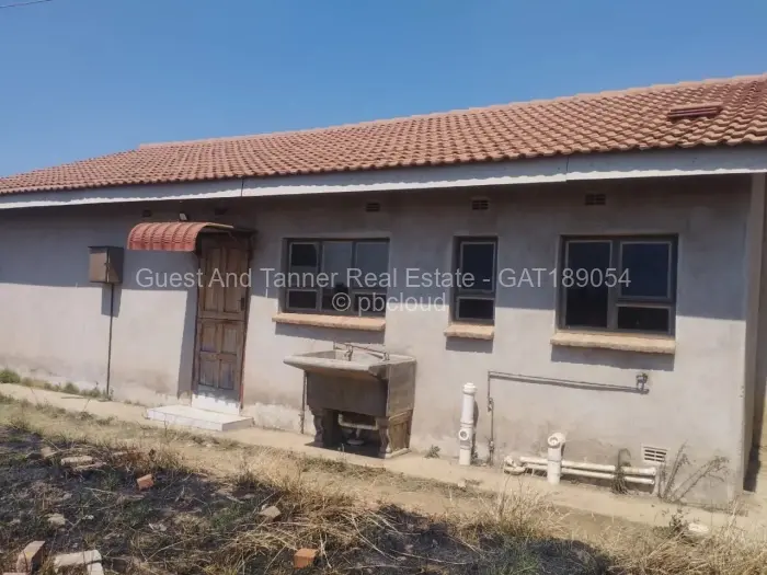 5 Bedroom House for Sale in Sandton Park, Harare