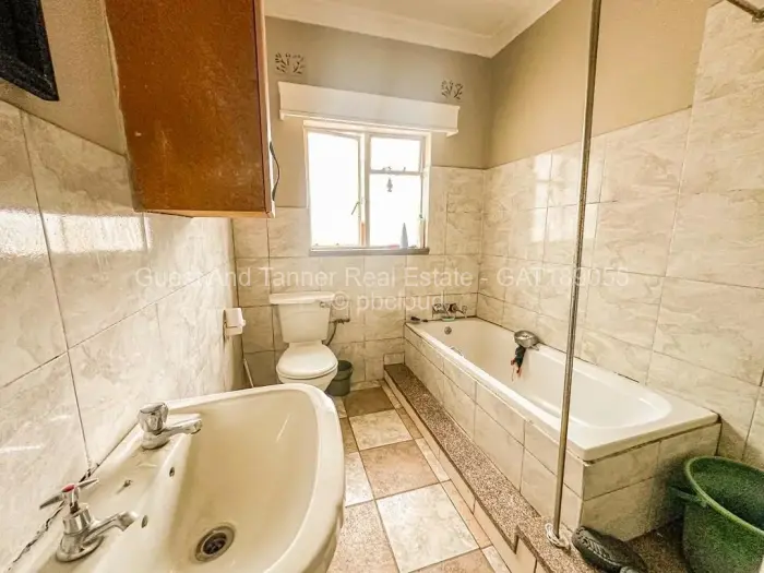 4 Bedroom House for Sale in Chadcombe, Harare