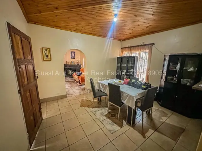 4 Bedroom House for Sale in Chadcombe, Harare