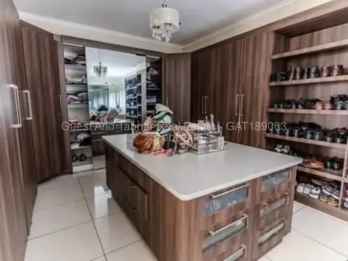 5 Bedroom House for Sale in Alexandra Park, Harare