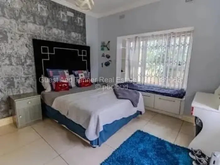 5 Bedroom House for Sale in Alexandra Park, Harare