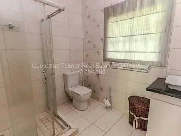 5 Bedroom House for Sale in Alexandra Park, Harare