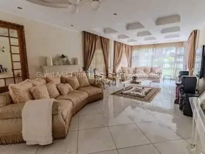 Townhouse/Cluster for Sale in Greendale, Harare