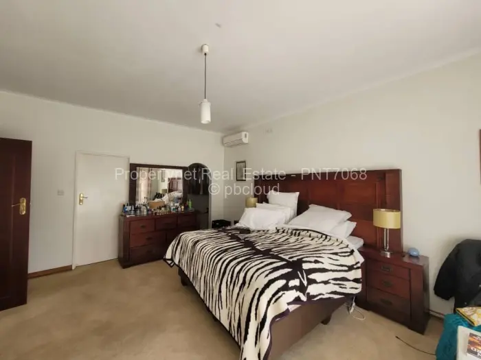 4 Bedroom House for Sale in Alexandra Park, Harare