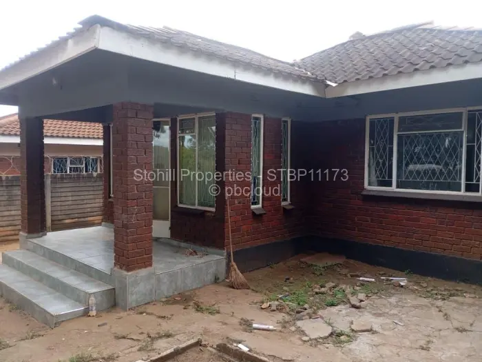 4 Bedroom House to Rent in Dzivarasekwa, Harare