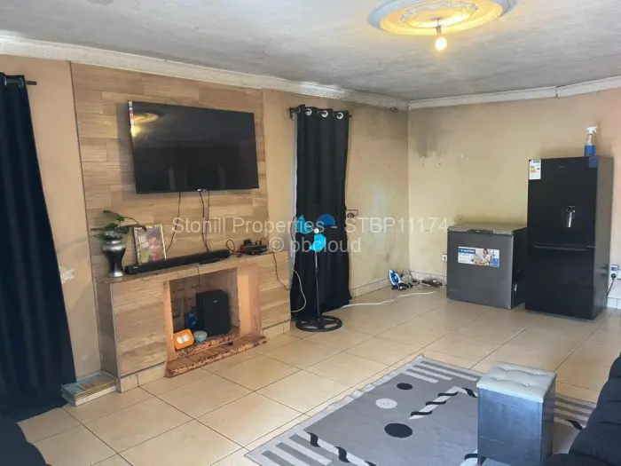 4 Bedroom House for Sale in Zengeza, Chitungwiza