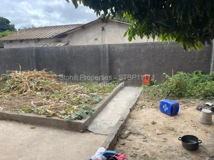 4 Bedroom House for Sale in Zengeza, Chitungwiza