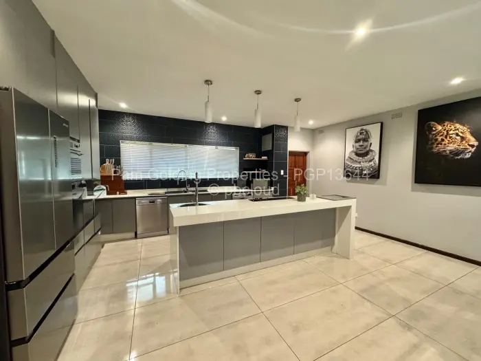 3 Bedroom House to Rent in Vainona, Harare