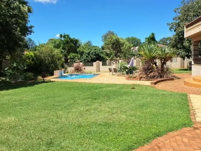 6 Bedroom House to Rent in Borrowdale Brooke, Harare