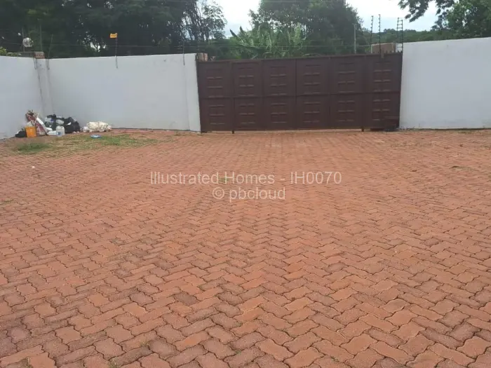 6 Bedroom House to Rent in Quinnington, Harare