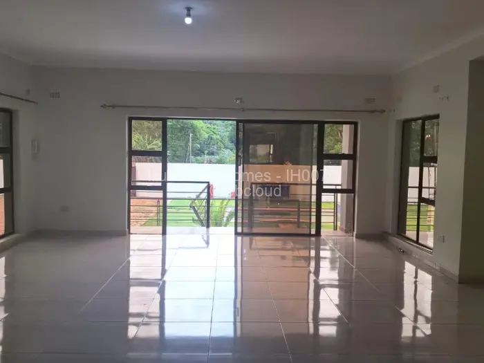 6 Bedroom House to Rent in Quinnington, Harare