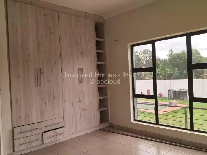 6 Bedroom House to Rent in Quinnington, Harare