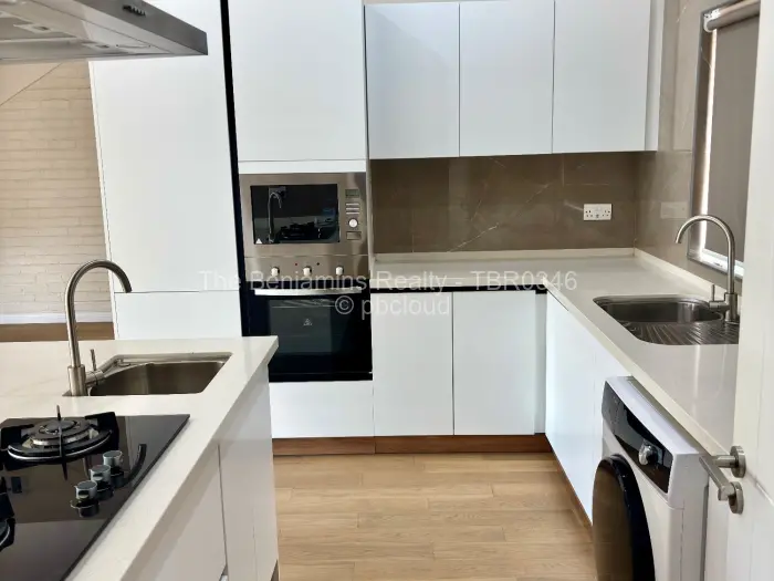 Townhouse/Cluster to Rent in Avondale, Harare