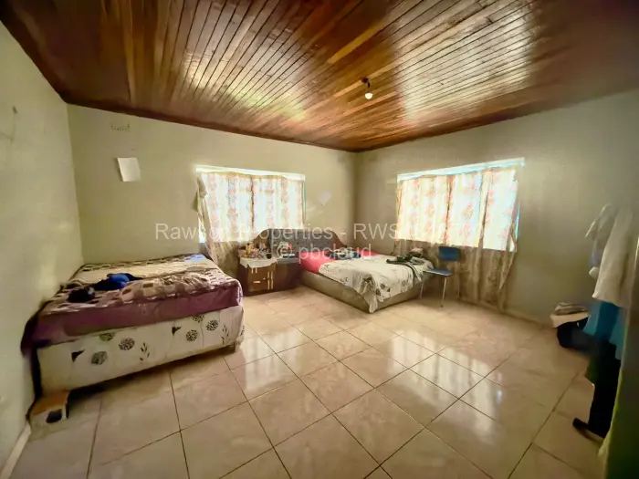 5 Bedroom House for Sale in Marlborough, Harare