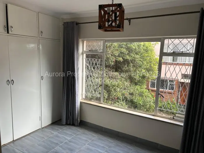 Flat/Apartment to Rent in Avondale