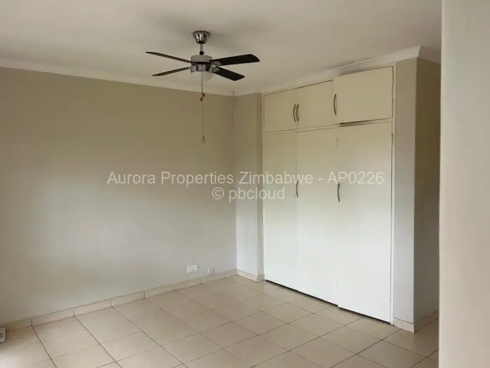 Flat/Apartment to Rent in Avondale