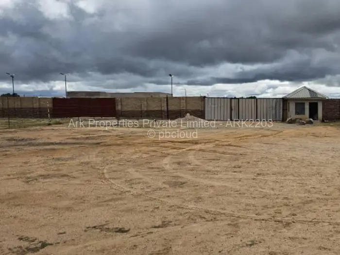 Industrial Stand to Rent in Damofalls, Damofalls