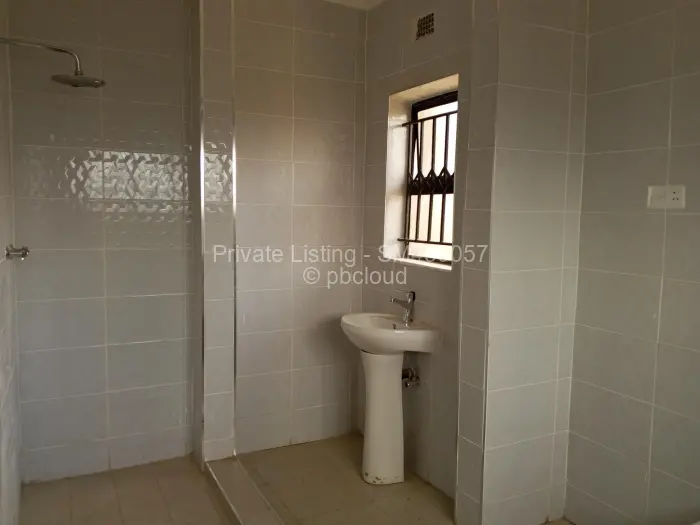 6 Bedroom House for Sale in Fairview, Harare