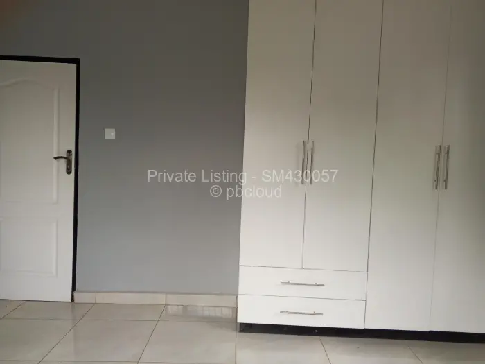 6 Bedroom House for Sale in Fairview, Harare