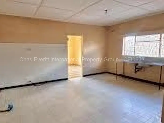 3 Bedroom House to Rent in Mahatshula, Bulawayo