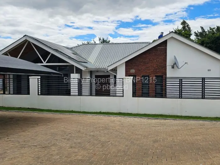 Townhouse/Cluster to Rent in Marlborough, Harare