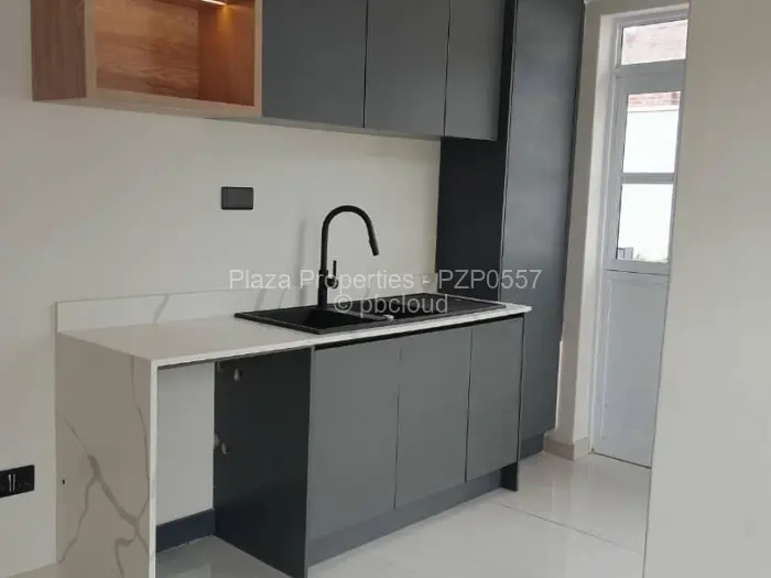 5 Bedroom House to Rent in Borrowdale, Harare