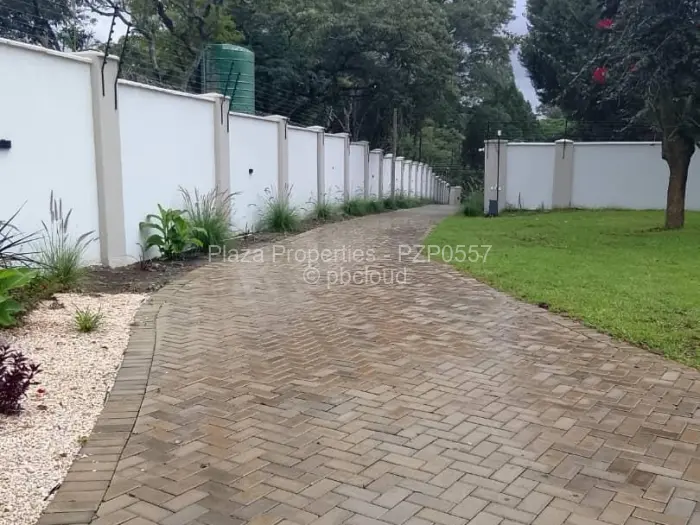 5 Bedroom House to Rent in Borrowdale, Harare