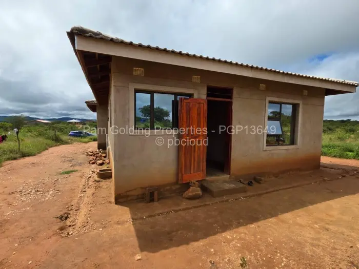 3 Bedroom House for Sale in Esigodini, Umzingwane
