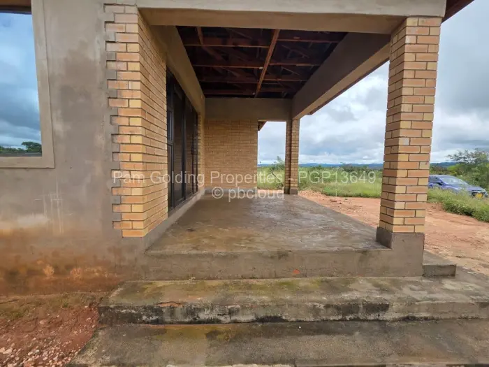 3 Bedroom House for Sale in Esigodini, Umzingwane