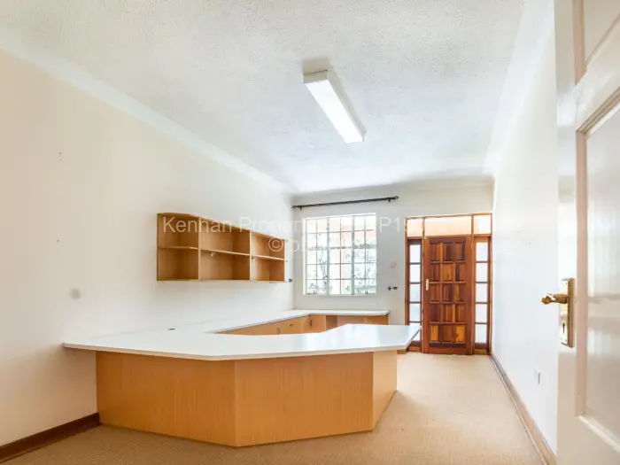 5 Bedroom House for Sale in Glen Lorne, Harare