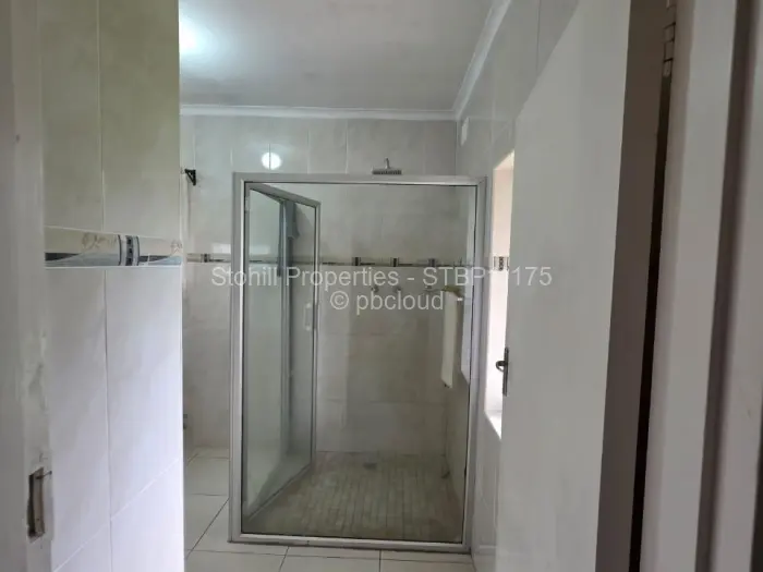 5 Bedroom House for Sale in Borrowdale, Harare