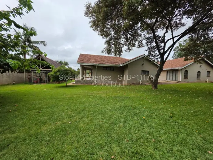 5 Bedroom House for Sale in Borrowdale, Harare