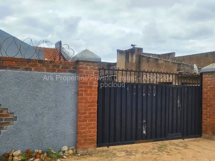 3 Bedroom House for Sale in Waterfalls, Harare
