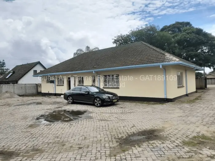 4 Bedroom House for Sale in Upper Hillside, Harare
