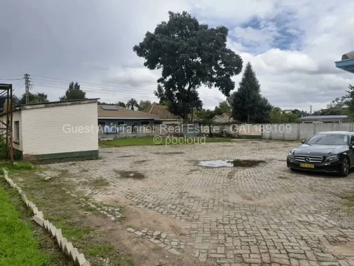 4 Bedroom House for Sale in Upper Hillside, Harare