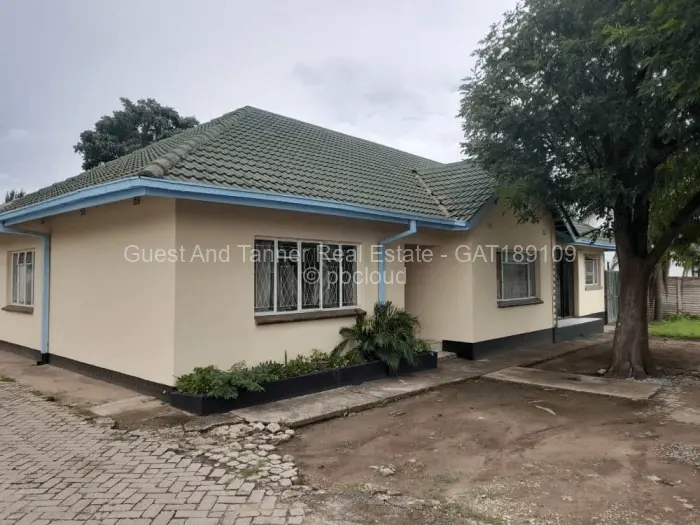 4 Bedroom House for Sale in Upper Hillside, Harare