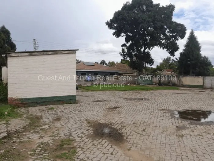 4 Bedroom House for Sale in Upper Hillside, Harare