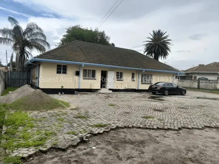 4 Bedroom House for Sale in Upper Hillside, Harare