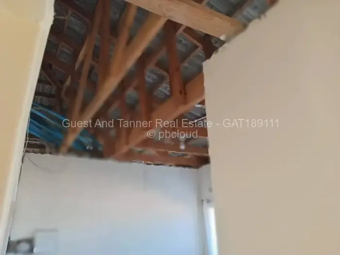 6 Bedroom House for Sale in Borrowdale, Harare