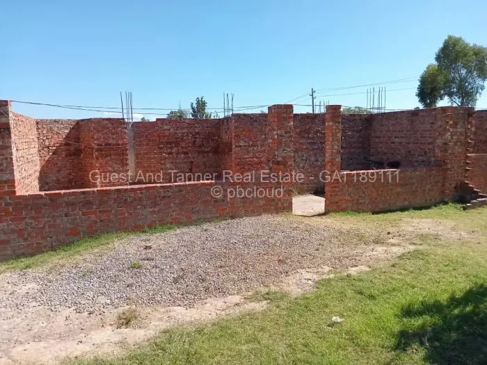 6 Bedroom House for Sale in Borrowdale, Harare