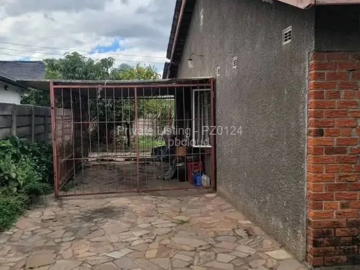 House for Sale in Zimre Park, Harare