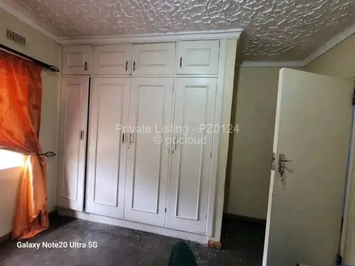 House for Sale in Zimre Park, Harare