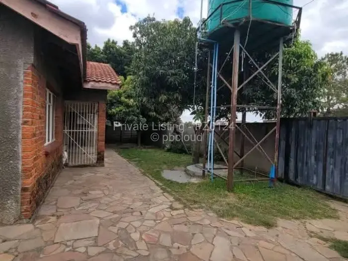 House for Sale in Zimre Park, Harare