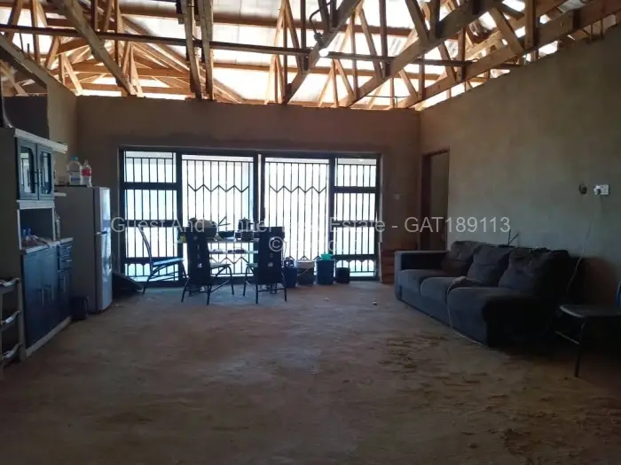 6 Bedroom House for Sale in Crowhill Views, Harare