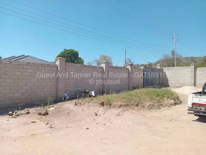 6 Bedroom House for Sale in Crowhill Views, Harare