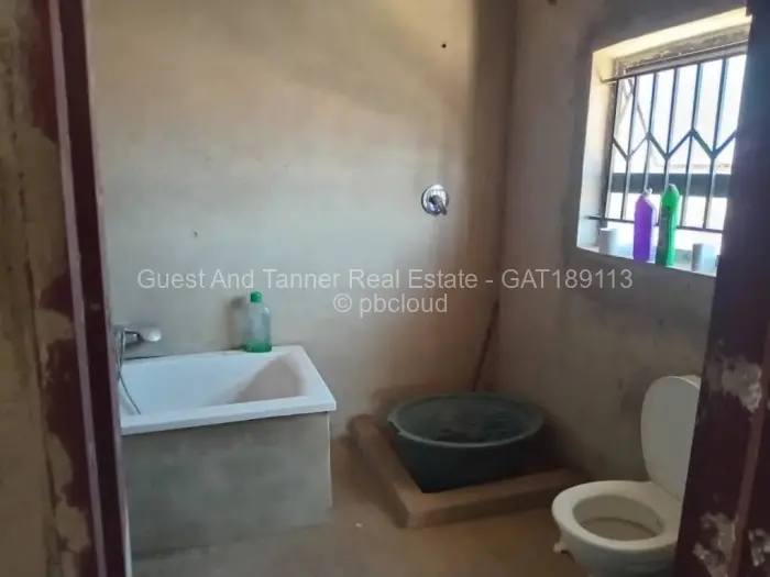 6 Bedroom House for Sale in Crowhill Views, Harare